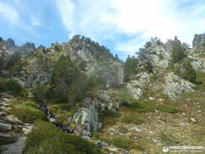 Andorra -- País de los Pirineos;viajes castilla pueblos de sierra de madrid alemania la selva negra 